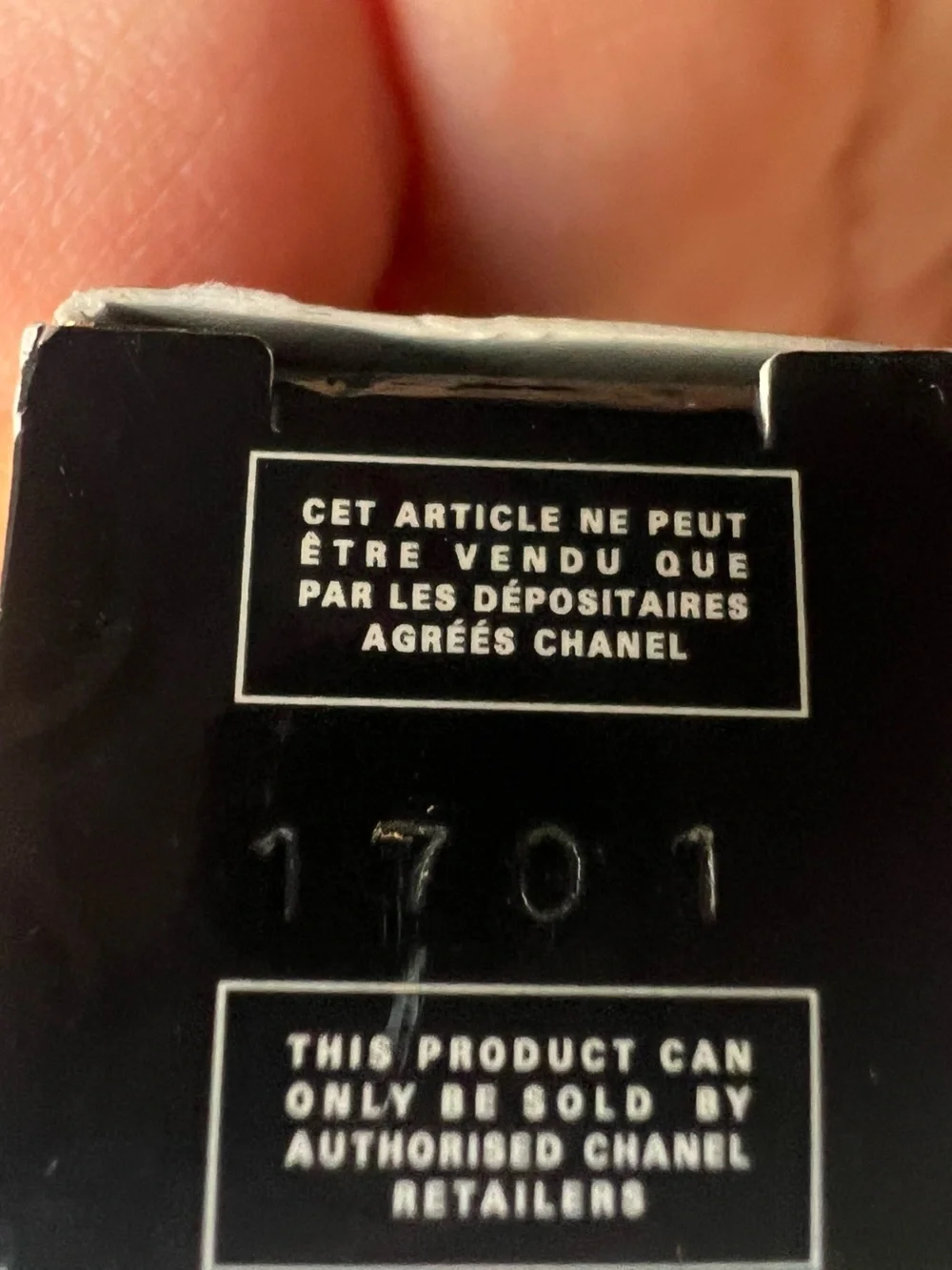 CHANEL ultra le